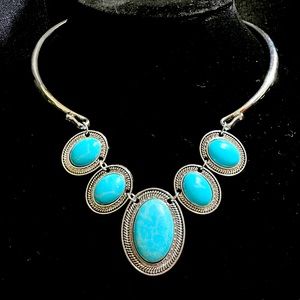 Fashion Designer Jewelry. Two piece set necklace and pierced earrings